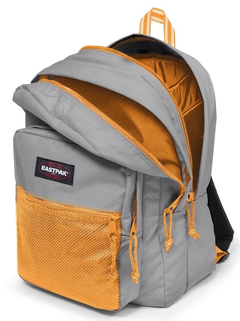 eastpak pinnacle